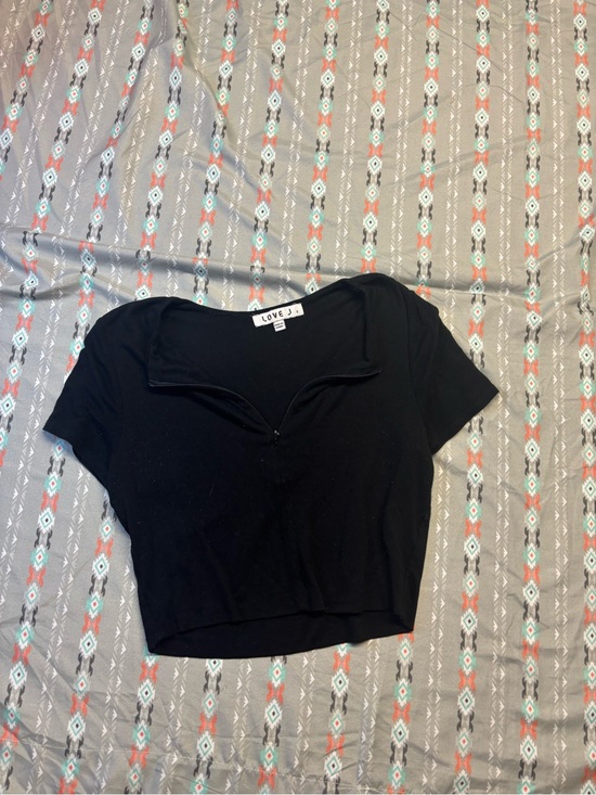 love J Tops - 🍄love J Black Short Sleeve 1/4 Zip Crop Top
